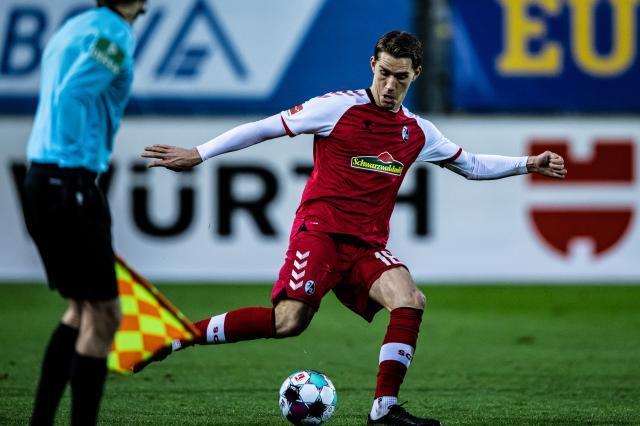 开云足球-【专访】勒夫为何只剩假9号？邵佳一靠什么立足德国？